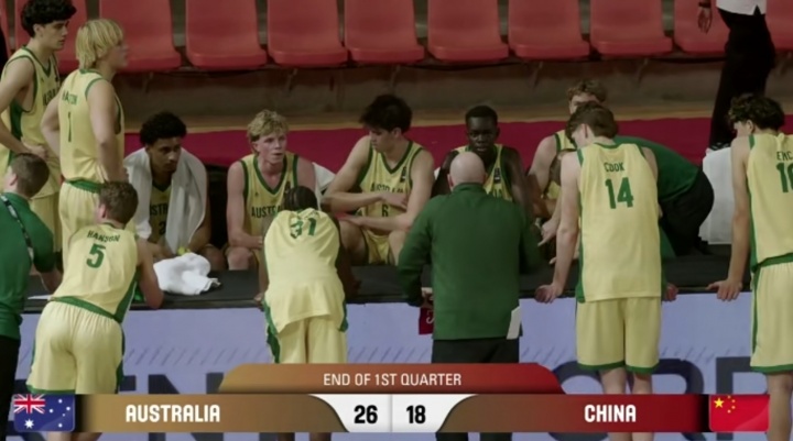 高开低走！澳大利亚5分钟轰出一波16-2 中国U18男篮首节18-26落后