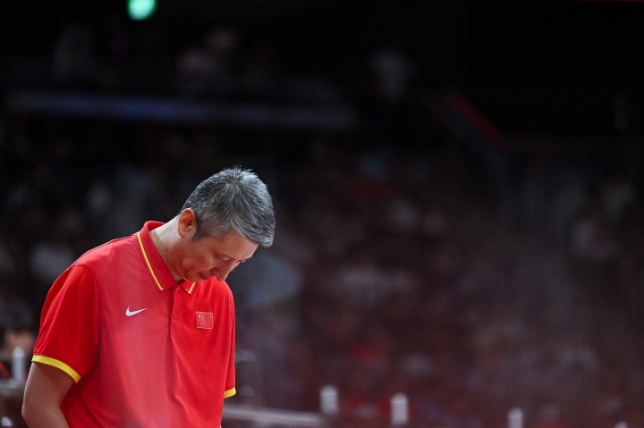 封闭集训半年的时间连亚运铜牌都没拿到 中国篮球怎么了？ ​​​
