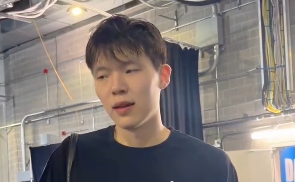 杨瀚森：跑动能跟得上 犯规控制好很多 距离合格轮换“啥都要改”
