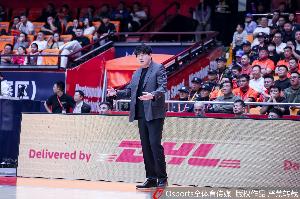 邱彪：依靠团队的拼劲拿下胜利 希望年轻球员珍惜机会