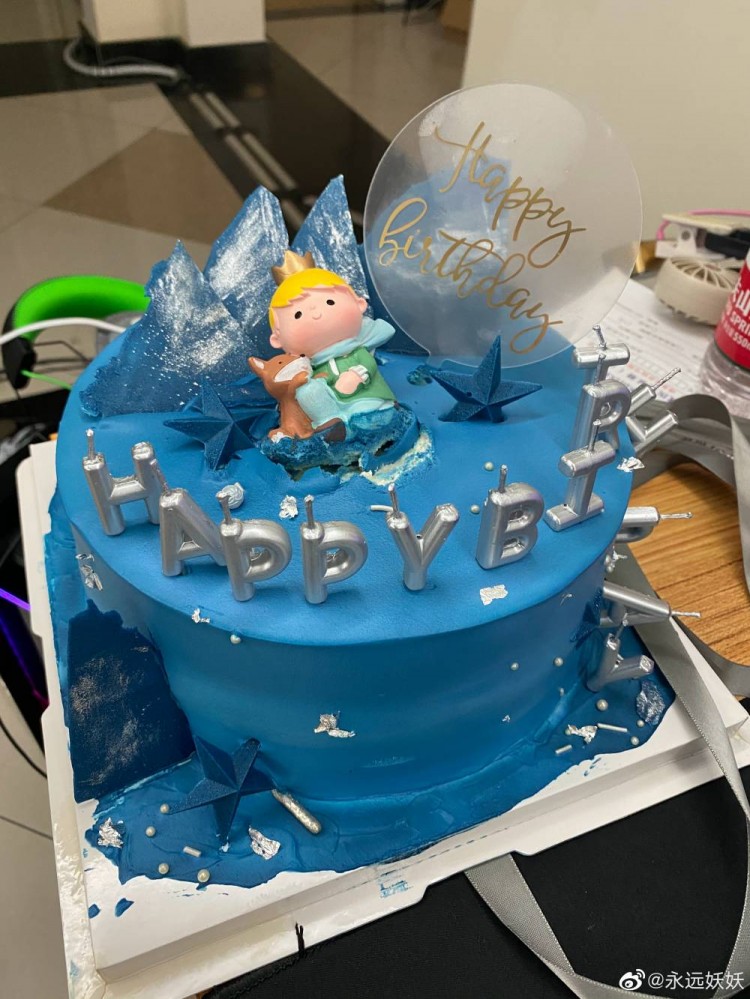 4am永远生日谢谢大家的礼物也谢谢大家的祝福