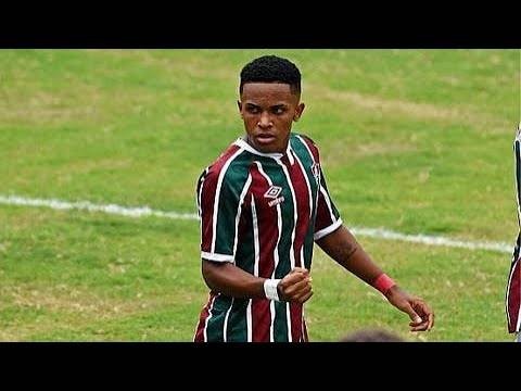 消息,利物浦计划引进弗鲁米嫩塞俱乐部的u17前锋凯基-查加斯(kayky