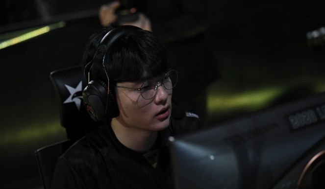 rascal赛后采访最近自信心和状态都跌入了谷底