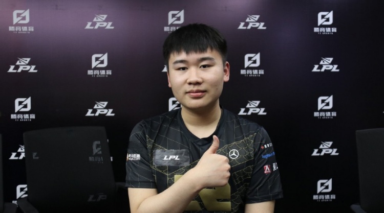 专访rngwei以后尽量少打这种局更努力吧