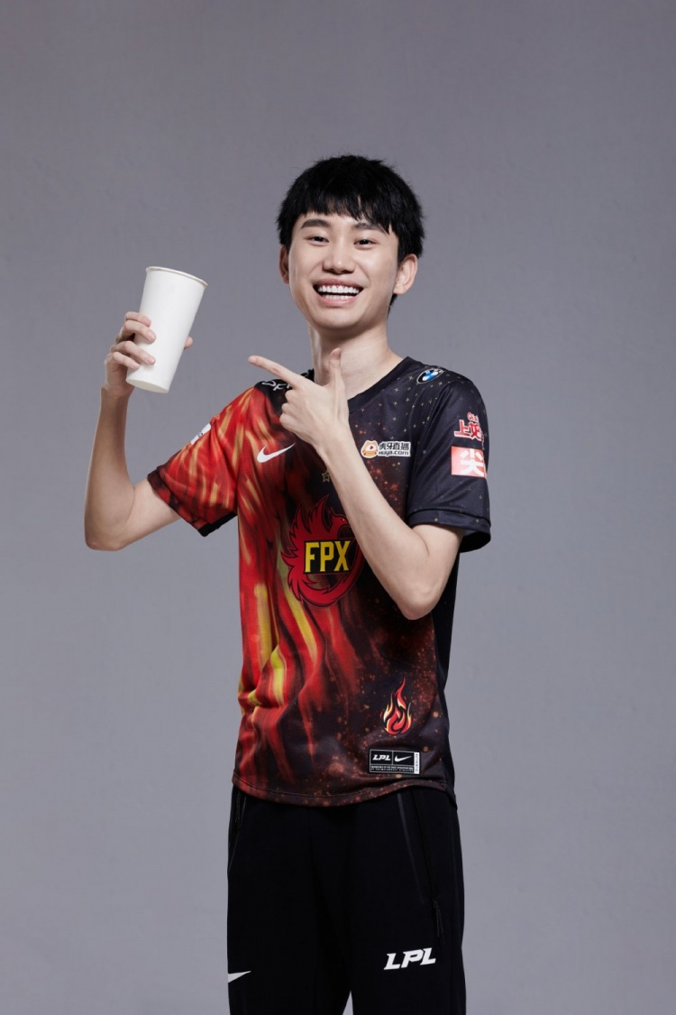 fpx出征s11定妆照硬币哥这个世界赛多喝点水