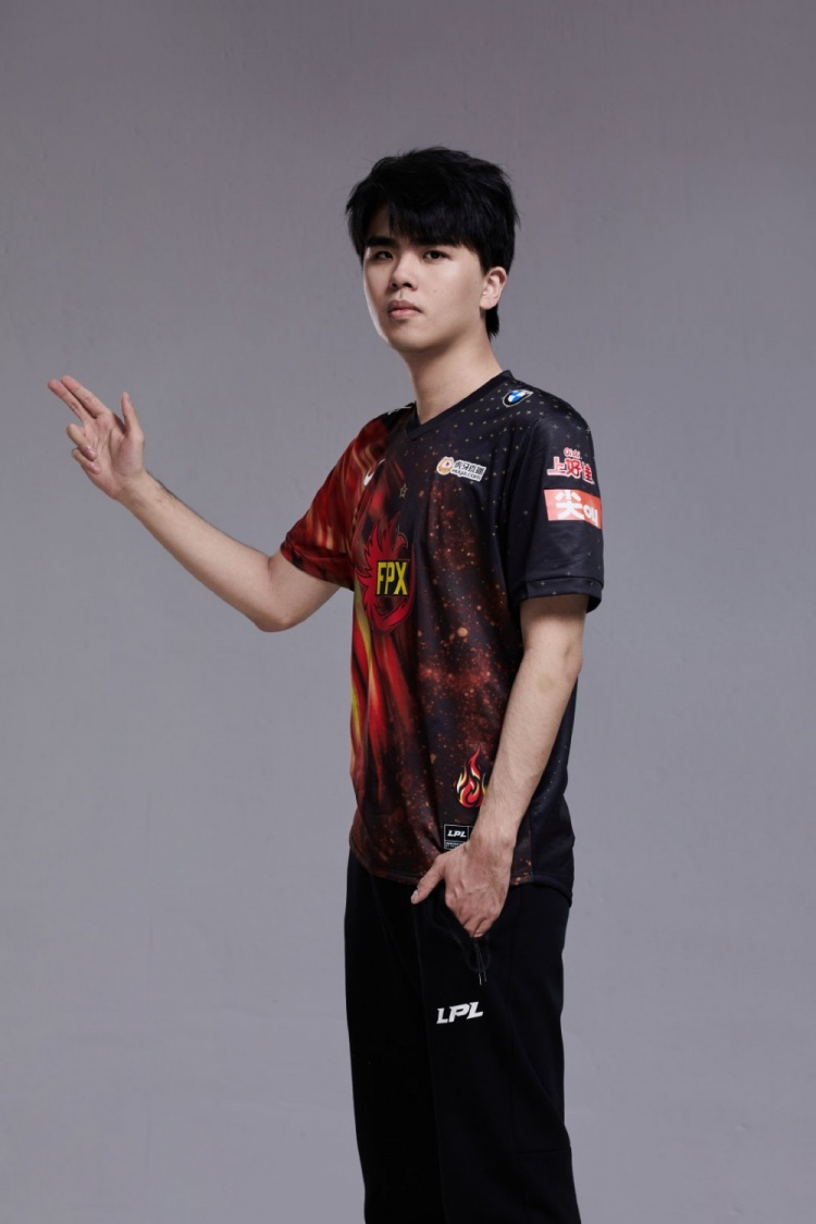 fpx出征s11定妆照硬币哥这个世界赛多喝点水