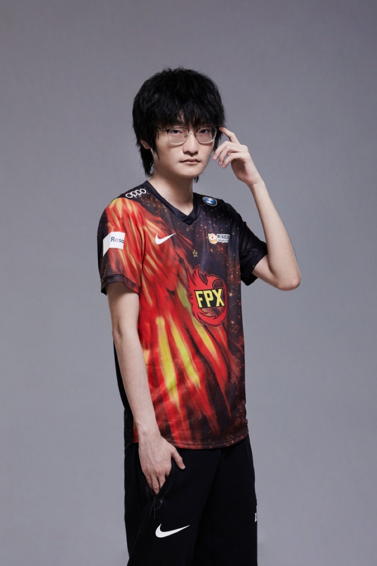 fpx出征s11定妆照硬币哥这个世界赛多喝点水