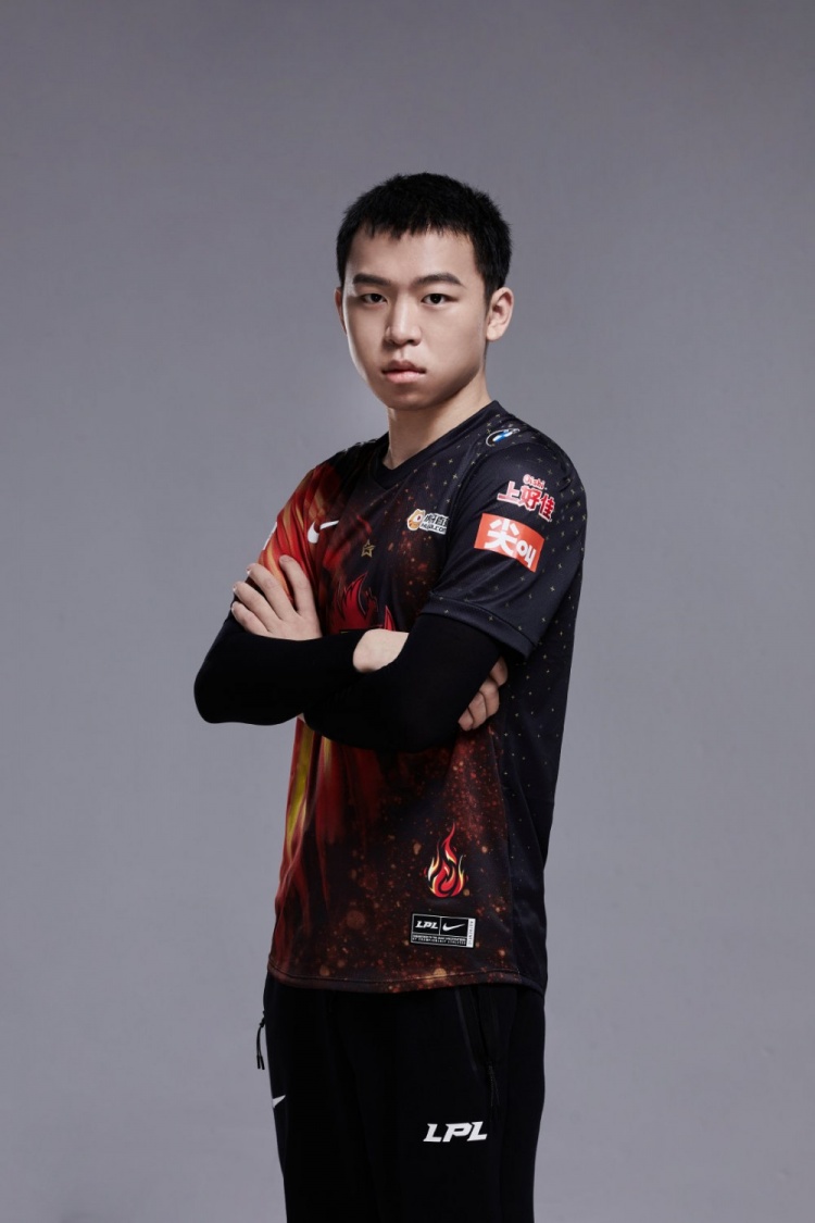 fpx出征s11定妆照硬币哥这个世界赛多喝点水