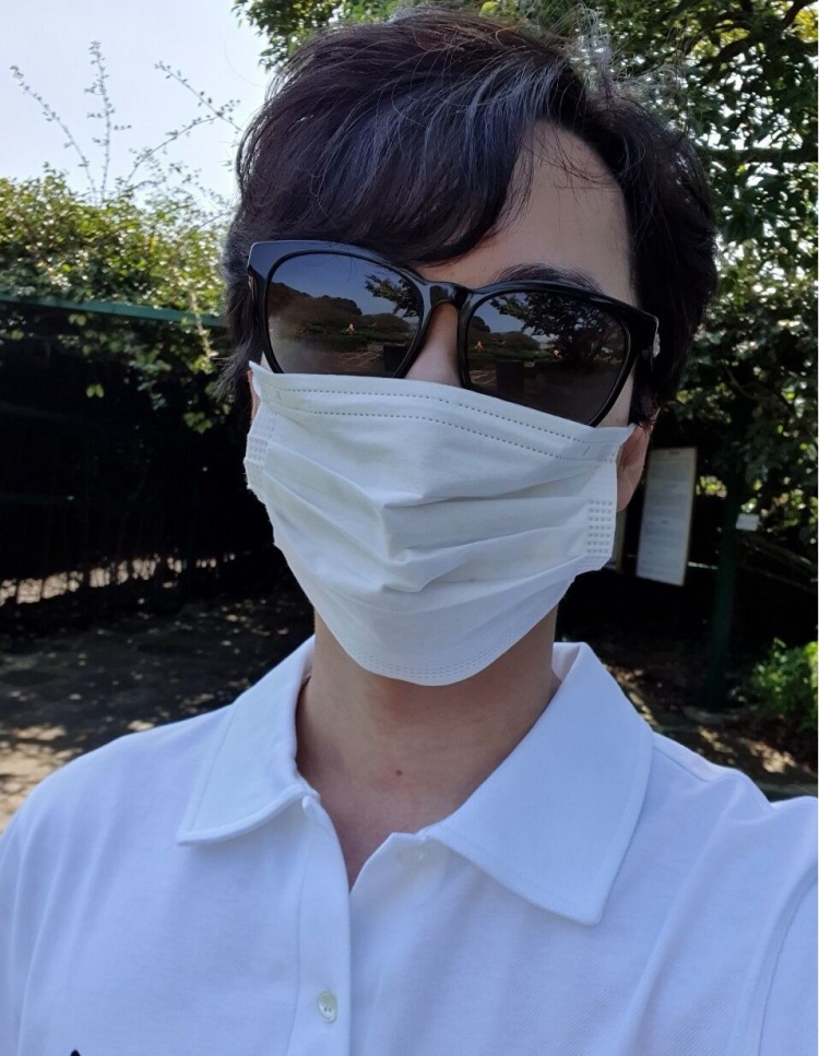 peanut粉丝群晒近照没法去世界赛只能烫个头了