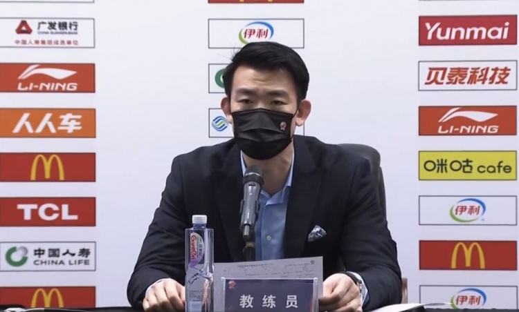 王博上半场进攻比较停滞希望吉林家乡人民在抗疫中相互帮助