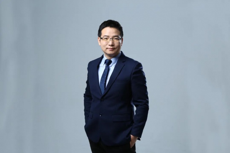 对话lpl直转播与内容总负责人顾颖在今天的上海撑起一场电竞赛事