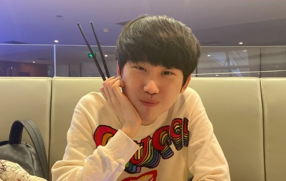 doinbimp和微笑是退役选手里状态保持最好的