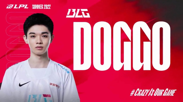 LPL官推发布Doggo高光时刻:完美越塔!没有阵亡!