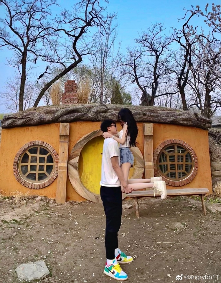 ŮѷΪ 룺ԸԺÿһն