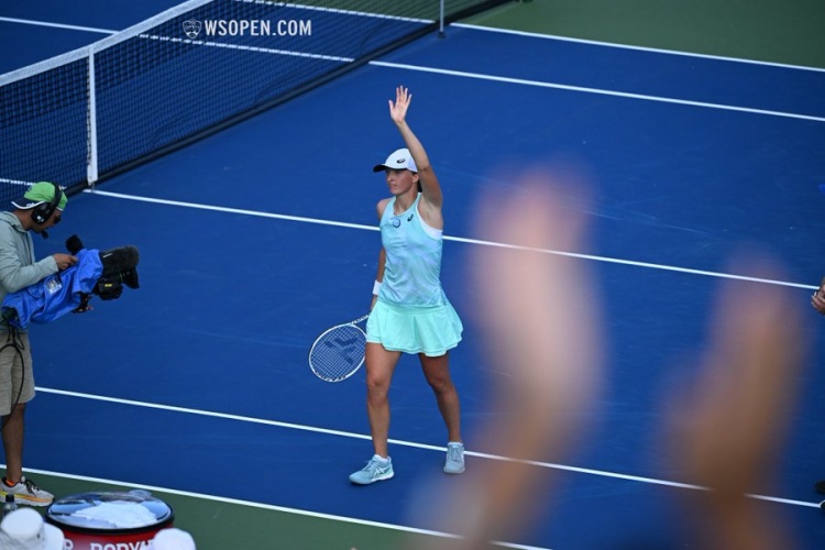 2025美网公开赛直播_US Open赛程比分签表一览 - 美网中文网美网-中国金花段莹莹双抢7获胜 再次晋级美网次轮