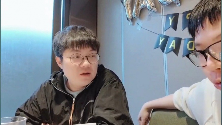 AJ涵艺爆料LPL转会期：V5管理层不换，义进不可能走好吧