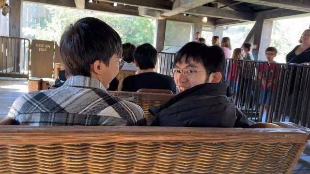 EDG环球影城主题公园：看谁叫得最大声