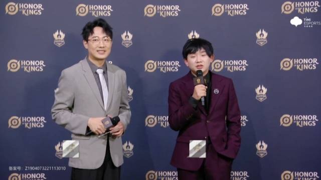 EDG.M赛后采访教练：进了正赛很激动，但面对比赛还是很平静的