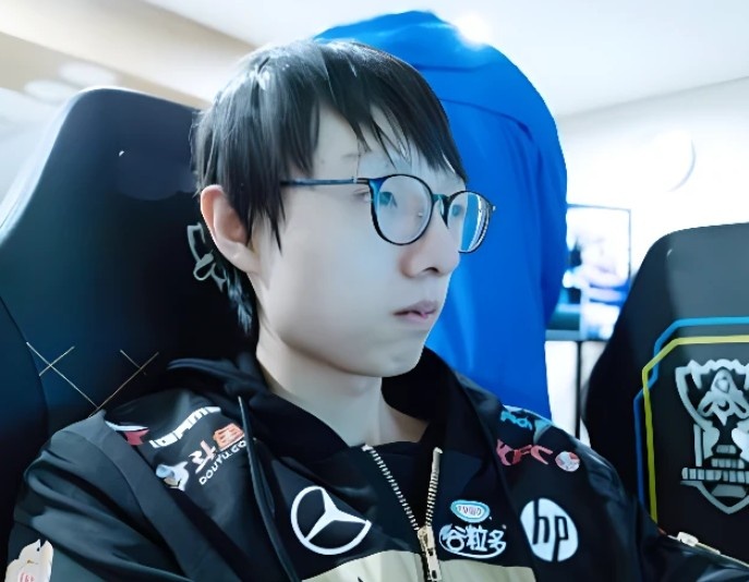 晋级德杯正赛之后咋了Mlxg队伍训练赛胜利仍吵架，指挥没人听！
