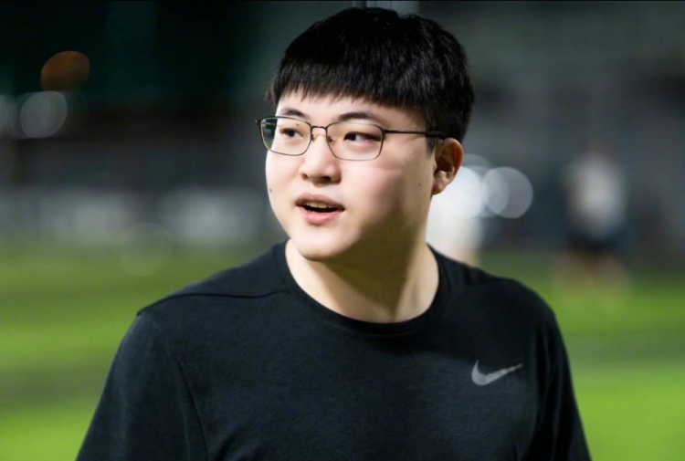 Uzi：复出不是为了拿冠军还有什么意义，我试过了