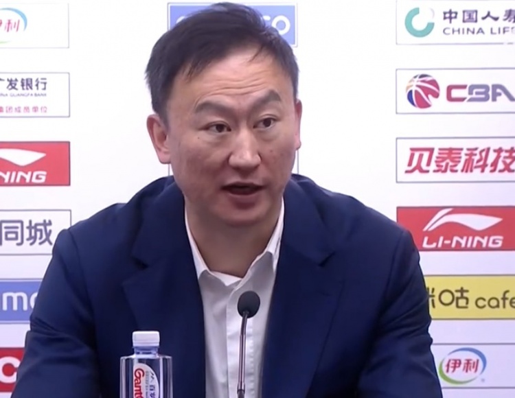 刘维伟：法尔确实太高了 队伍在关键时候缺少领导的球员-直播吧