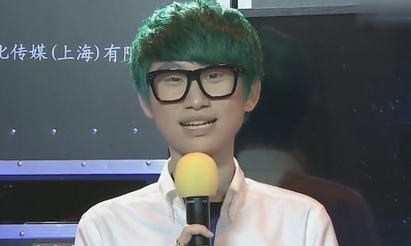 Doinb：刚来中国时他们和我说染绿色头发无敌理发师在那狂笑