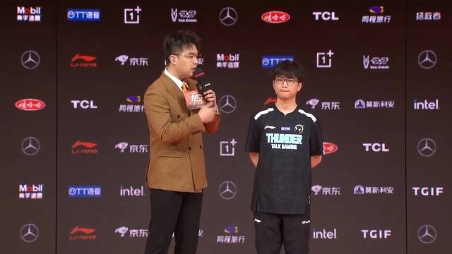 赛后采访huanfeng:我觉得烬出海妖就是为了单纯的伤害高