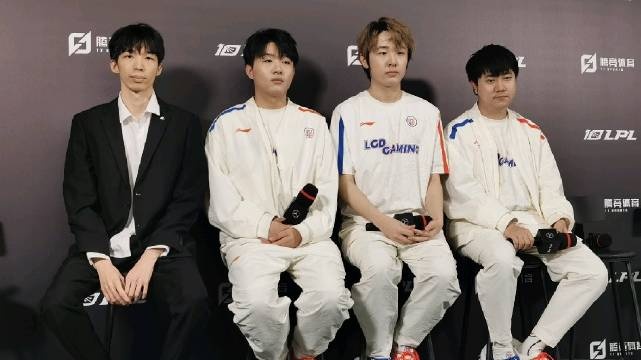 LGD败者群访Meteor个人还可以提升的的地方在交流和团战判断上