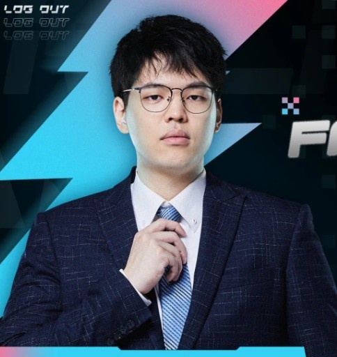 叉烧教练锐评Bin：奎桑提玩的不成人形，这赛季谁不会玩奎桑提