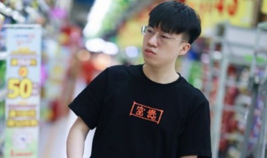 Xiaohu和Karsa点评老东家RNG：真的要一串四啦害怕吗浩轩