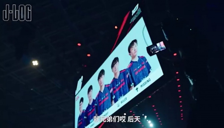 老板训话蓝莲花：大家觉得我们不好夺冠是好事我们不比对面差
