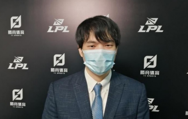 前LPL教练叉烧锐评T1：亚军收集者，无法理解队伍的所有疯子BP