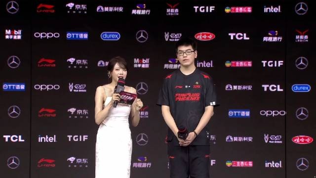 Care采访:翻盘的希望还是有一点的毕竟AD是厄斐琉斯是Lwx