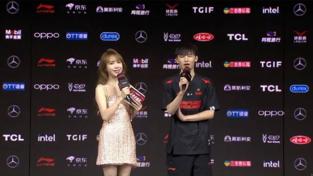赛后采访H4cker：拿下连胜很开心，但三点比赛还是很困