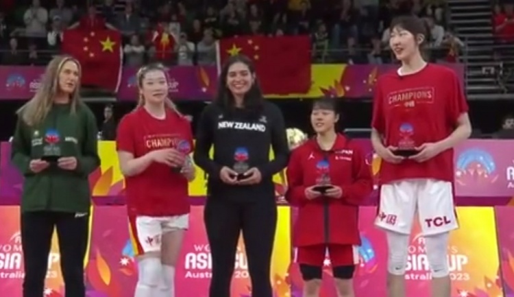 李梦入选亚洲杯最佳阵容_女篮颜值最高属于李梦_女篮女神李梦