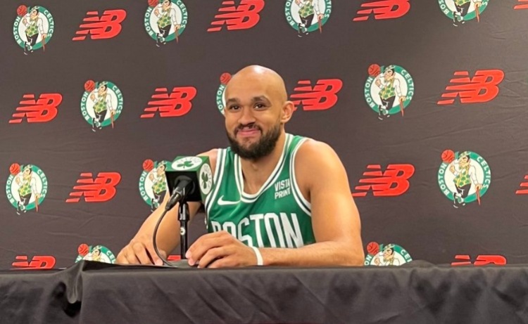 德里克怀特休赛期也进行了减重从头顶开始09