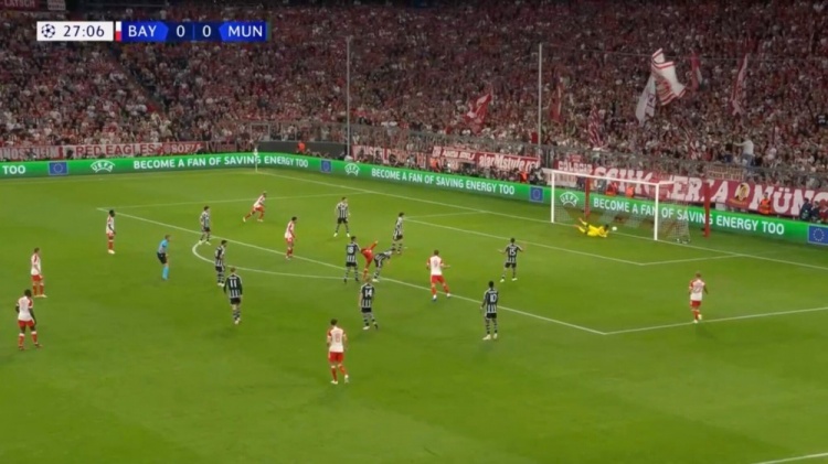 奥纳纳失误原因探讨_奥纳纳已有10次失误导致丢球 德赫亚12年17次_奥纳纳曼联表现分析