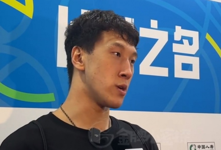 杜润旺：球队今年变化很大 对年轻球员来说是机遇也有压力