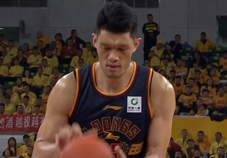 葛昭宝26分钟投篮16中9砍下全队最高24分 另有6板-直播吧手机版