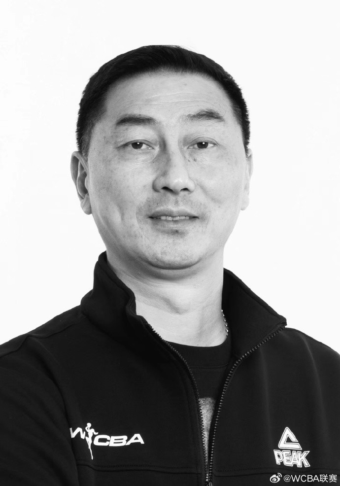 WCBA官方悼念丁铁:沉痛悼念丁指导 感谢他为女篮事业做出的贡献-直播吧