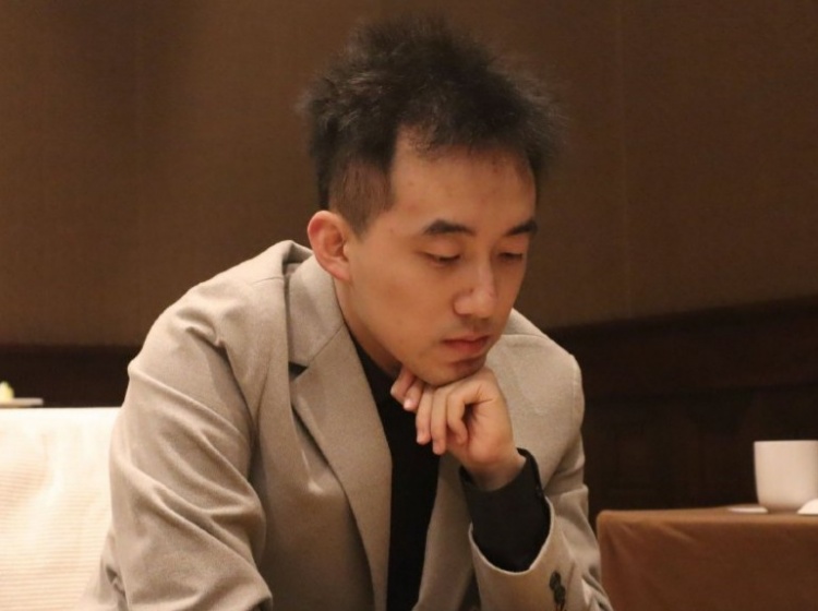 围棋春兰杯半决赛：杨楷文战胜卫冕冠军卞相壹，晋级决赛