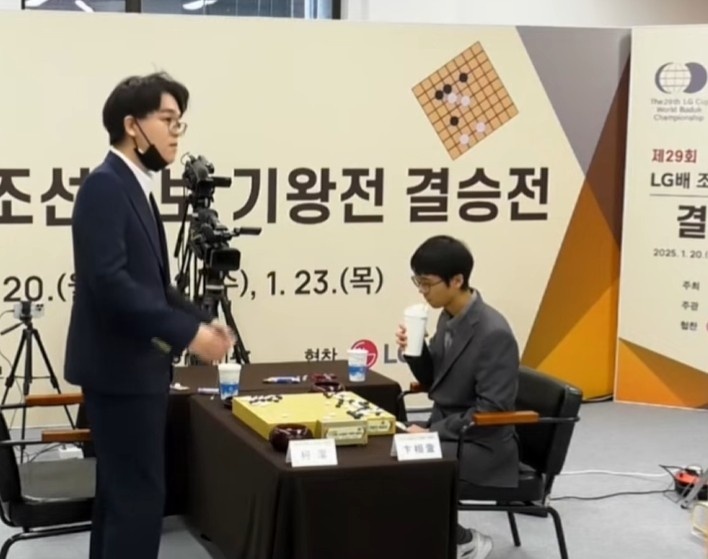 mk体育app官网围棋九段连笑谈柯洁被判负：卞相壹不太道德，他举报的行为太猥琐