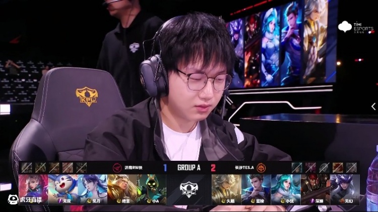 🎮锁定季后赛！TES关键比赛气势如虹 3-1 RW锁定季后赛名额