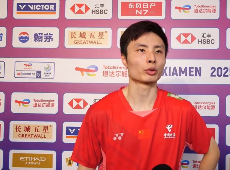 石宇奇：今天开局打的很好，第二局遇到困难即时调整拿下了比赛