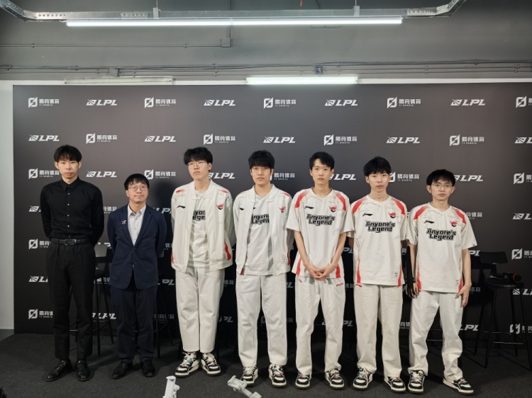 AL赛后群访 圣枪哥：我们在乎的是能不能做的比之前更好