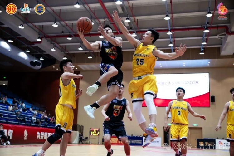 晋江企BA 林泽鹏48分 泉职大开门红 晋航三少78分 “浔兴”首秀！