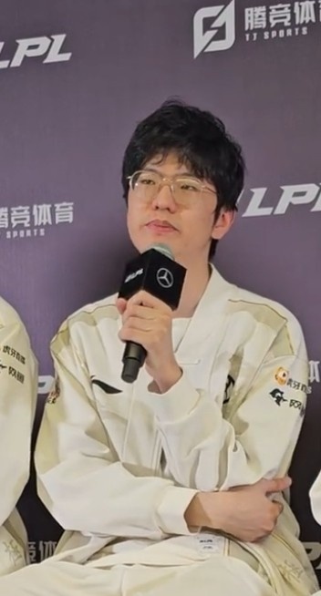 兵来将挡水来土掩！Jiejie：谁来打谁 没在怕的！