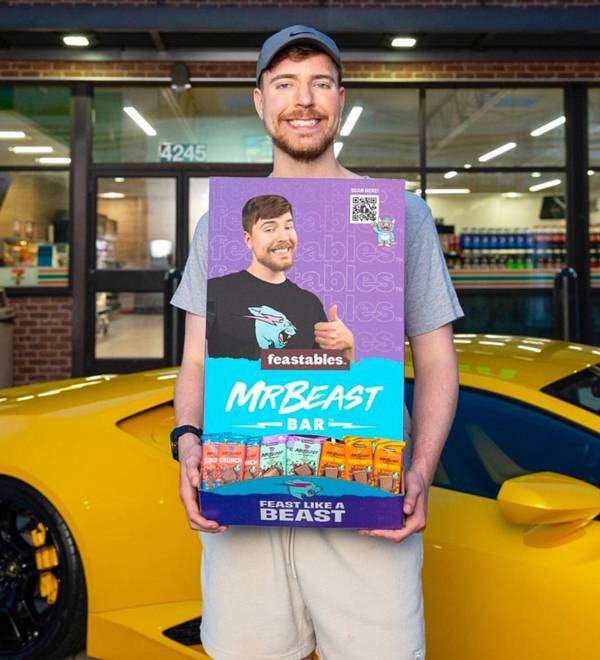 世界第一网红MrBeast：个人账户没什么钱 仍得向母亲借钱