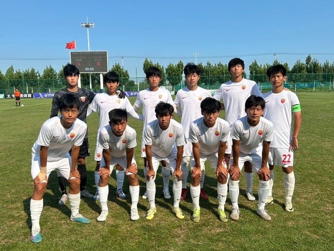 上海海港U17队51上海申花U17队，五轮全胜位居小组积分榜榜首