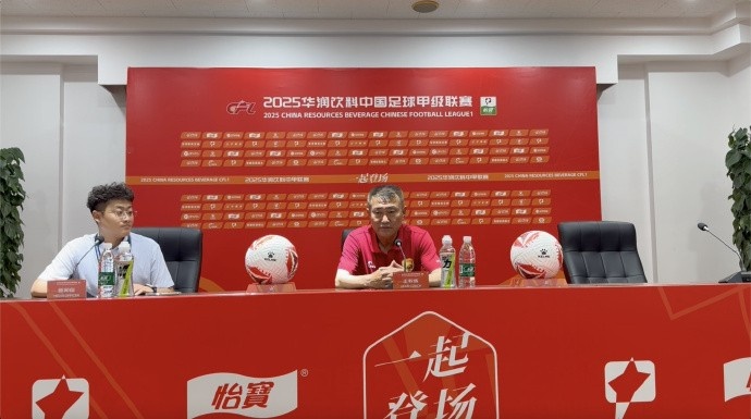 赵庆发：这次比赛比较艰难感谢队员们通过努力赢下了比赛